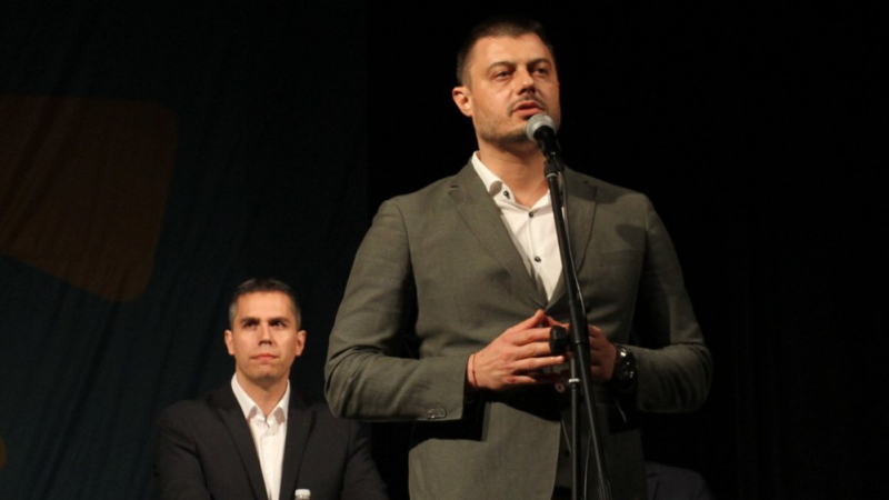 Бареков изброи петте стъпки за промяна в България