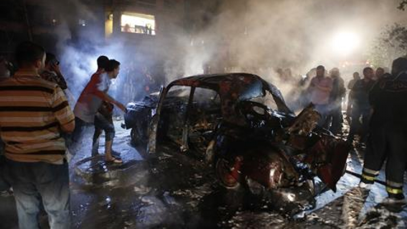 Силна експлозия разтърси предградие на Бейрут, десетки са ранени 