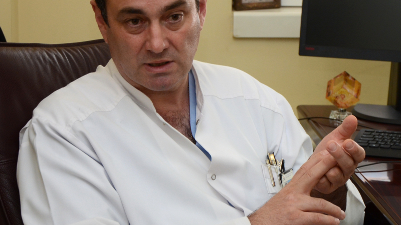 Доц. д-р Димитър Петков: Пациентите ни са като просяци за живота си!