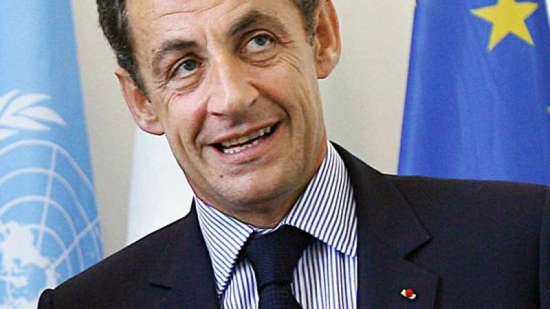 И адвокатът на Саркози в ареста, подслушвали са телефоните им 