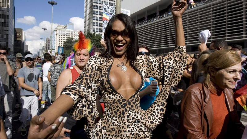 11 посланици подкрепиха гей парада в София 