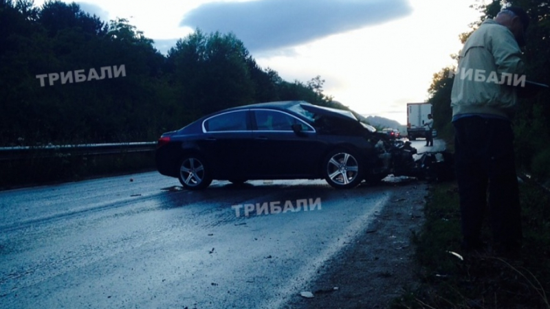 Лудница! Три катастрофи за 30 минути край Враца (Снимки)