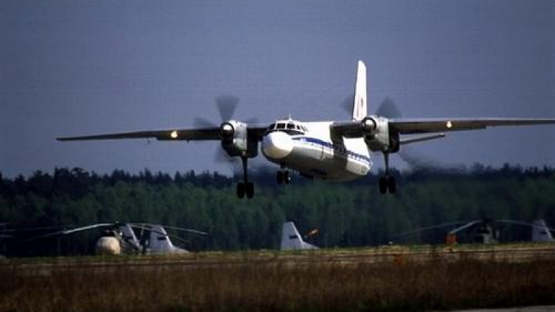 Военен самолет с 20 украинци на борда изчезна!