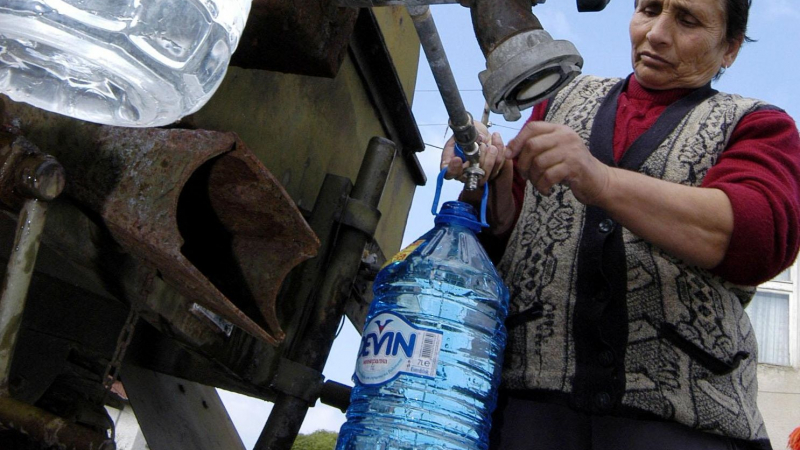 Спират водата в различни части на София 