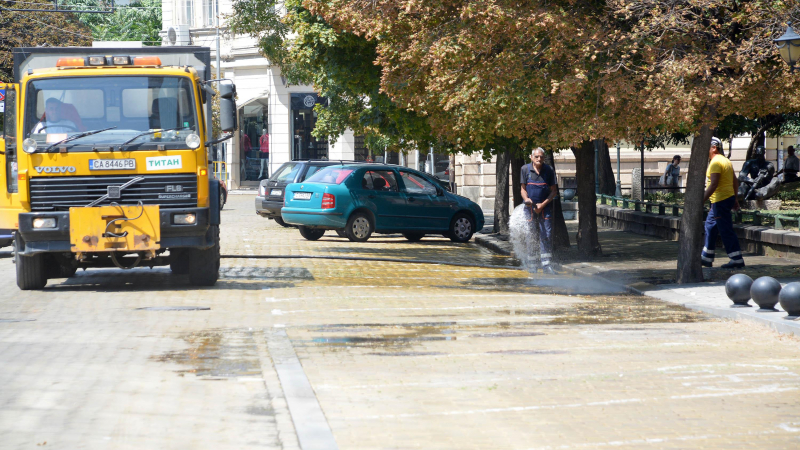 Къде мият улиците в София - вижте графика 