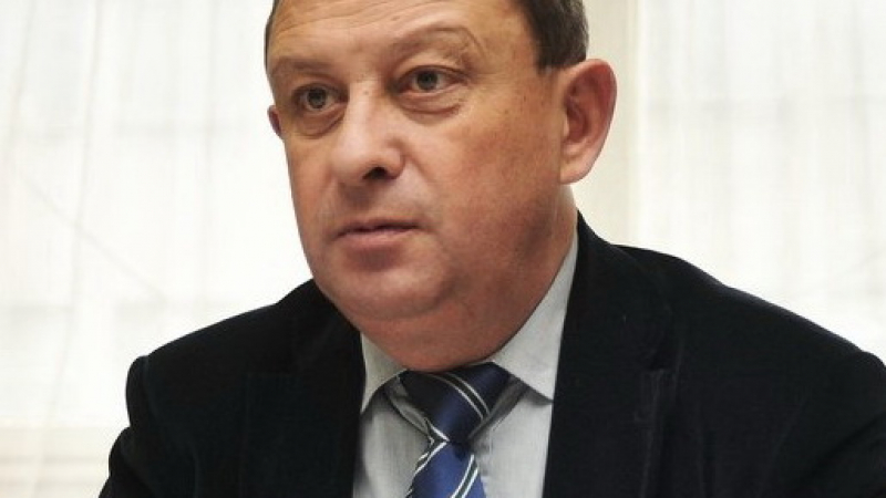 Д-р Димитър Ленков: В България не може да се узакони скоро евтаназията - няма морал!