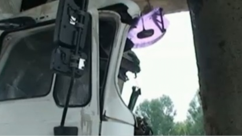 Шофьор на хладилен камион загина край Омуртаг 