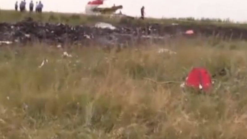 Вицепремиерът на Донецката република: Хора от самолета са падали по покривите на къщите 