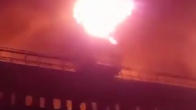 Снаряд подпали завод на Ринат Ахметов край Донецк (ВИДЕО)