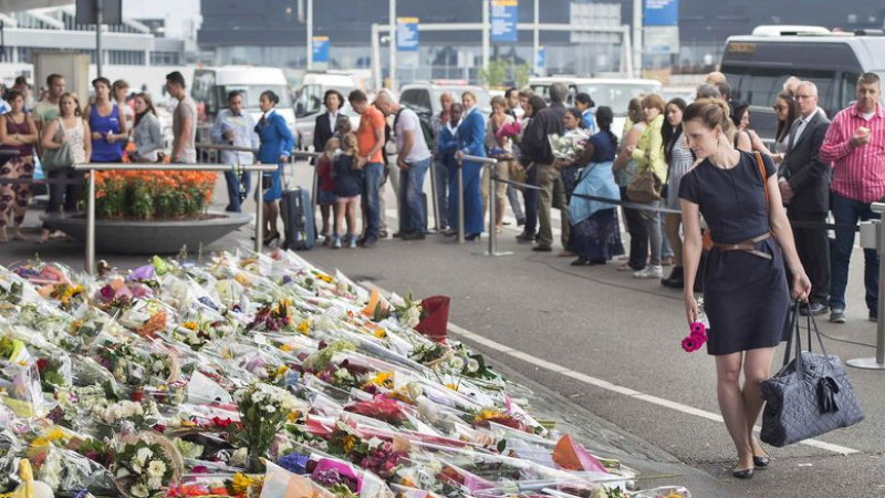 Холандия застава начело на разследването на трагедията с полет MH17
