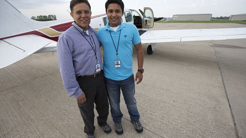 Баща и син загинаха при опит да поставят рекорд за околосветски полет