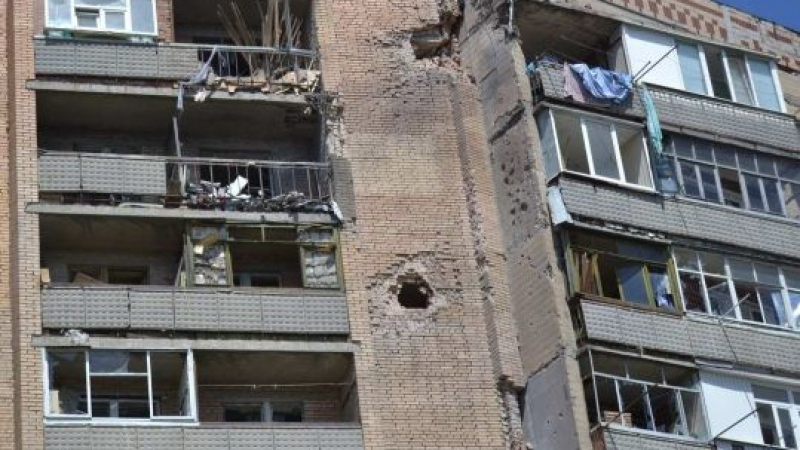 Три деца и още 14 са загинали при сраженията в Горловка (ВИДЕО)