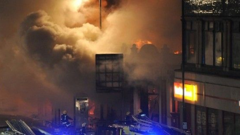 Пожар в московско кафене уби двама