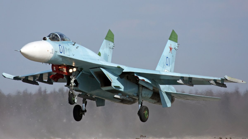 Русия вдигна във въздуха над 100 бойни самолета