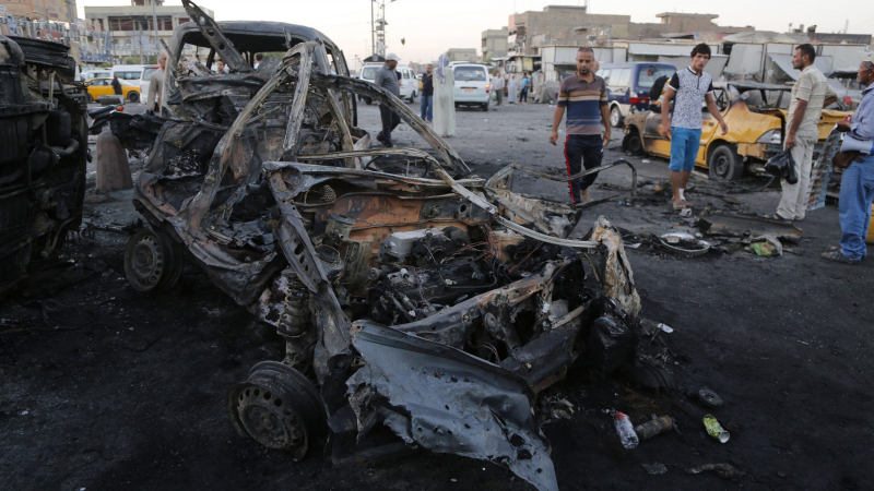 Терорист-камикадзе се взриви и уби десет души на място 