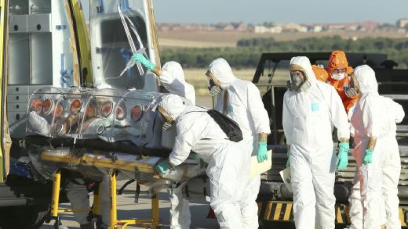 Испанският мисионер с ебола почина