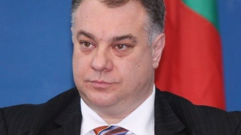 Мирослав Ненков сподели ще седне ли в стола на здравния министър