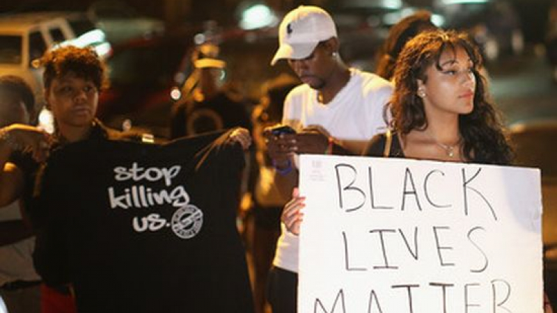 CNN: Убитият чернокож младеж е застрелян най-малко с 6 куршума