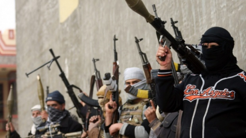 Главорезите от &quot;Ислямска държава&quot; държат поне 20 заложници