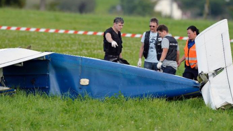 Шестима души са тежко ранени при сблъсък на два на малки самолети в Швейцария