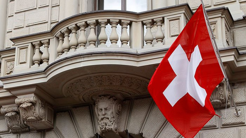  Швейцария наложи санкции на пет руски банки и три компании