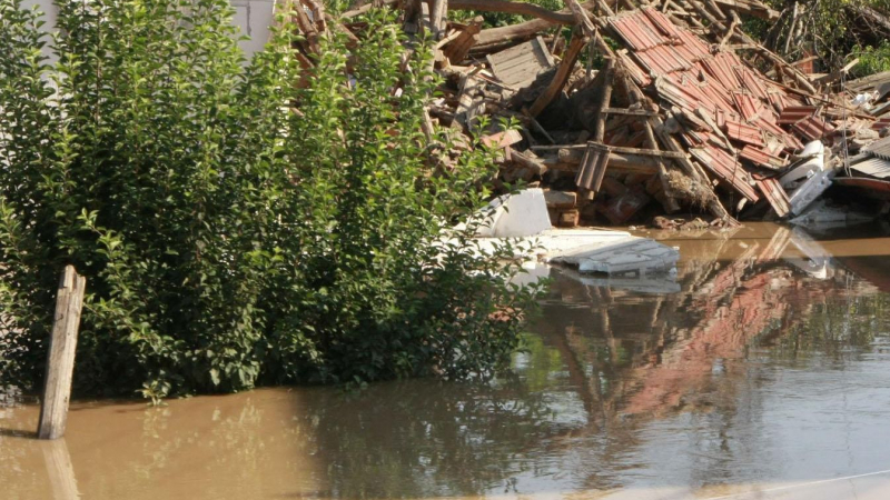 Зет спаси тъща си от стихията в Берковица