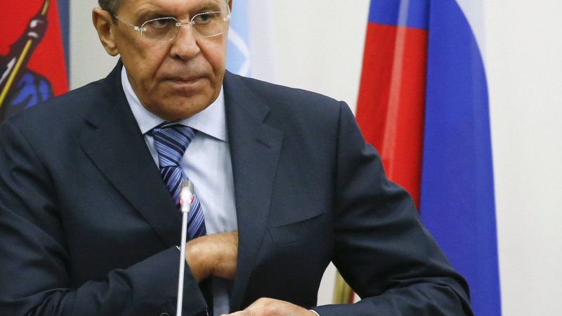 Лавров: Русия ще реагира на новите санкции на ЕС спокойно и адекватно