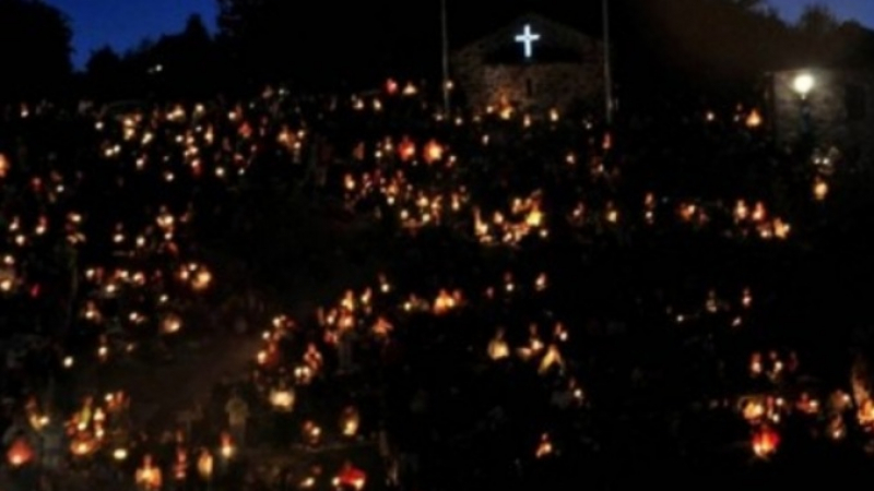 Чудо на Кръстова гора: Момченце проговори след 3 дни и нощи пред олтара 