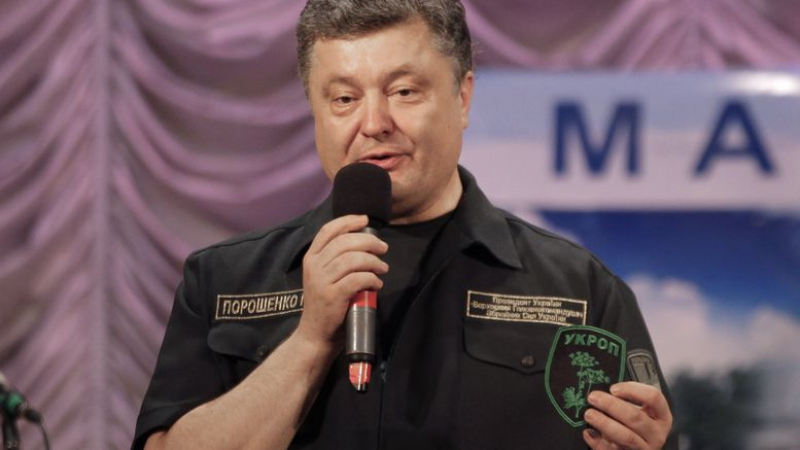 Заговор зрее в Украйна: Кой търси килъри за президента Порошенко (ВИДЕО)