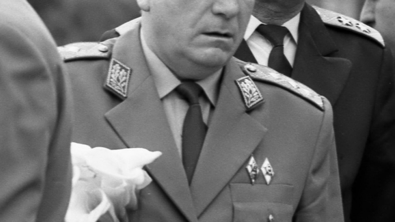 Генерал-полковник о. з. Цветан Тотомиров, бивш началник на Генералния щаб: Накъде отиваме, братя българи!?