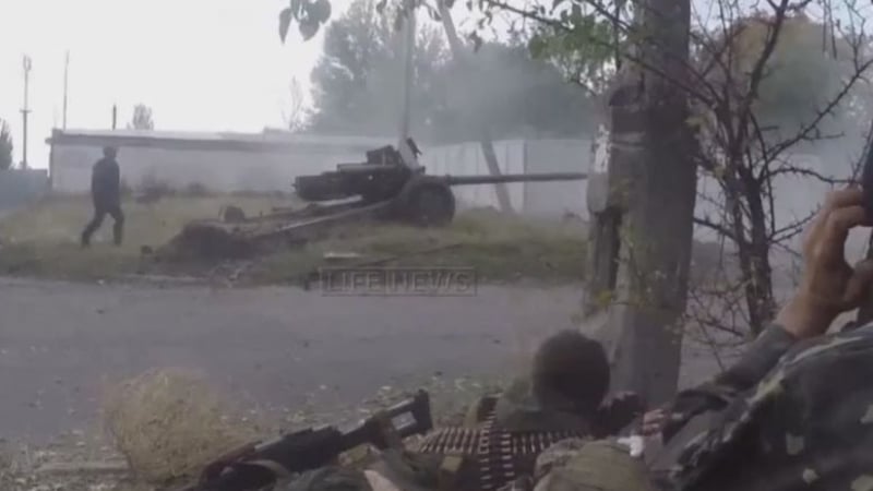 Боевете за летището на Донецк продължават (ВИДЕО)