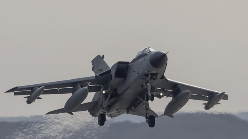 Великобритания извърши въздушни удари срещу ИДИЛ 