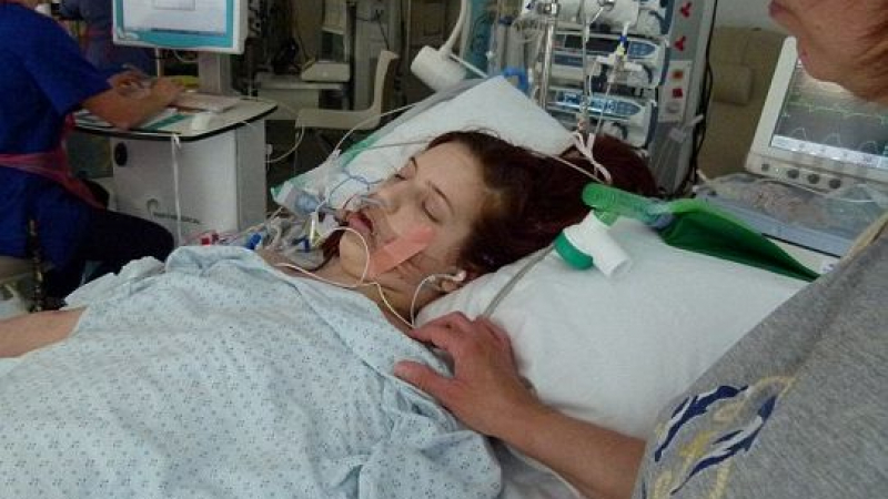 Тийнейджърка почина след операция за корекция на гърдите