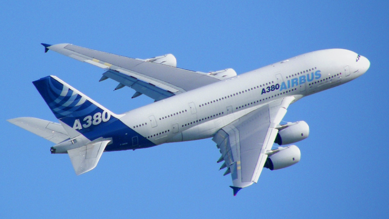 Airbus A380 постави рекорд по най-дълъг полет