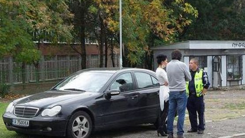 Инсулт покоси шофьор, колата му се заби в „Мерцедеса”-а на Костадин Джамбазов