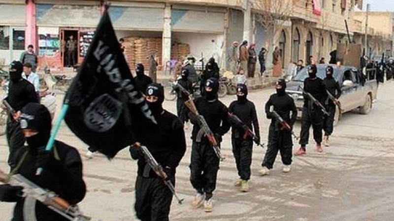 Терористите от &quot;Ислямска държава&quot; се превръщат в био-бомби с ебола, за да атакуват Запада