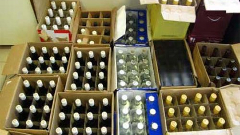 Родни бутилки с алкохол замесени в контрабанда в Гърция