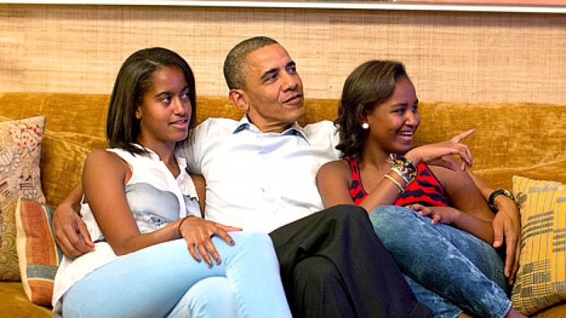 &quot;Тайм&quot;: Дъщерите на Обама са сред най-влиятелните тийнейджърки в света
