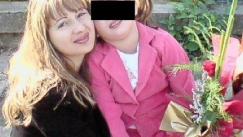 Аутизмът на 13-годишната Ана-Мария се отключил след операция