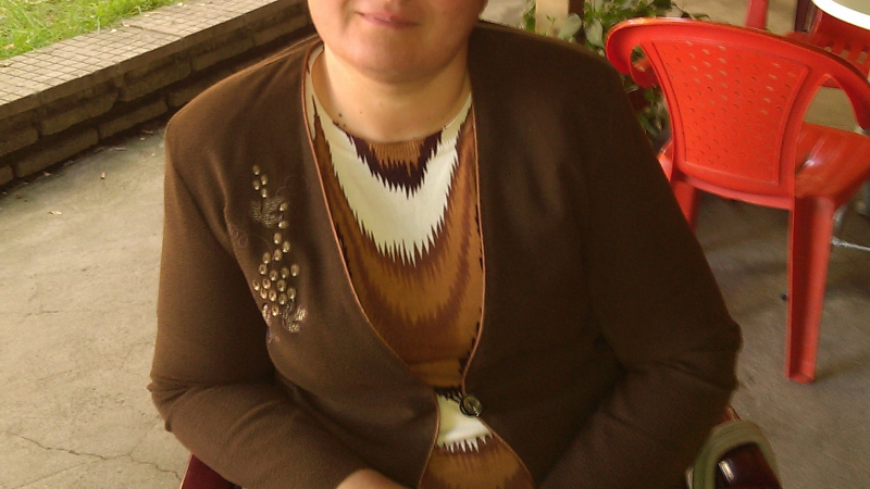 Нели Атанасова, секретар на читалище „Пробуда” в Дебър: Аз съм щастлив човек, поставям си реални цели и мечтите ми са постижими