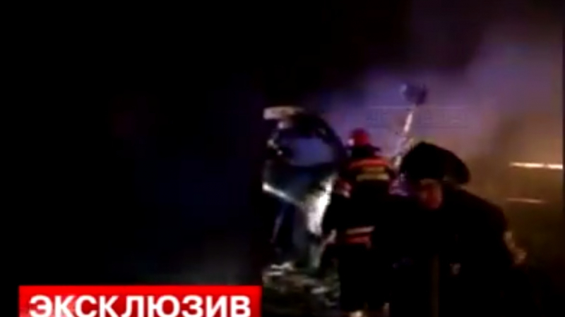 Самолетът на Внуково се забил в снегорина, докато рулирал