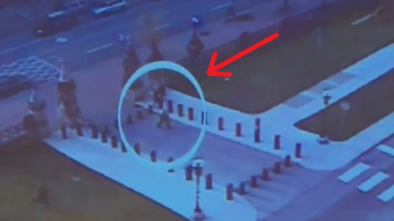 Вижте как стрелецът от Отава нахлува в канадския парламент (ВИДЕО)