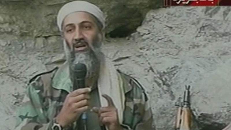 Убиецът на Осама показва лицето си