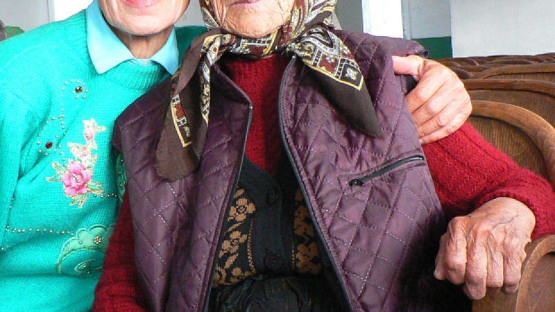 100-годишната Еленка: Без люти чушки на маса не сядам