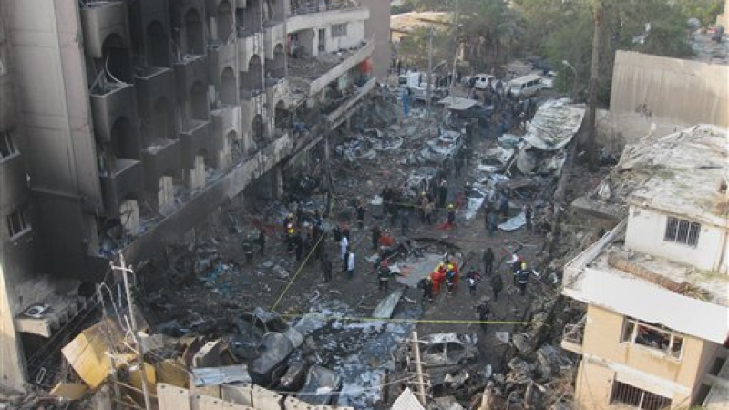 Касапница в Багдад: Бомбени атаки погубиха 24 души