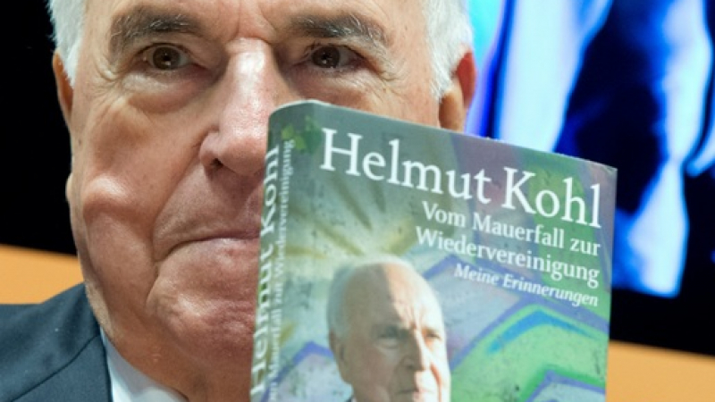Хелмут Кол критикува Запада за изолацията на Русия
