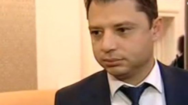 Делян Добрев сам се отказал да стане министър
