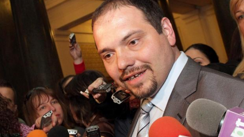 Прокуратурата проверява следствието заради тефтерчето на Филип Златанов