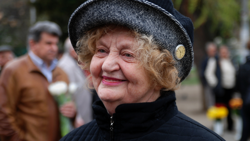 Татяна Лолова на 80 г.: Може да е гаден животът, но си заслужава да се живее с усмивка