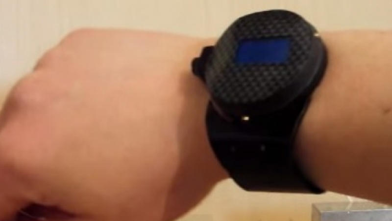 Изобретател създаде лазерния часовник на Агент 007 (ВИДЕО)